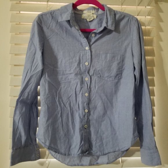 H&M label of graded goods light blue chambray Fitted  button up - Picture 1 of 3
